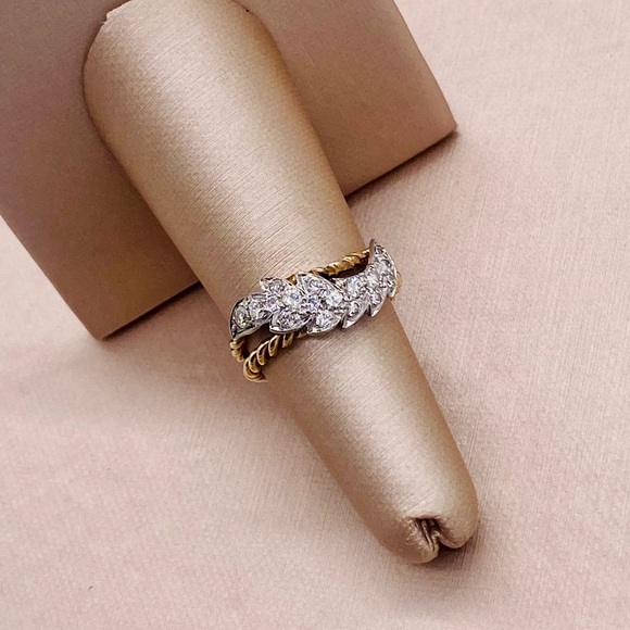 EUC Vintage 14k Gold .50 ct. Diamond Cluster Floral Leaf Cocktail Ring - Picture 1 of 17